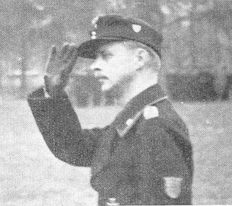 PR2Oberst_Collin_Regimentskommandeur_1943_1945.JPG (30214 Byte)